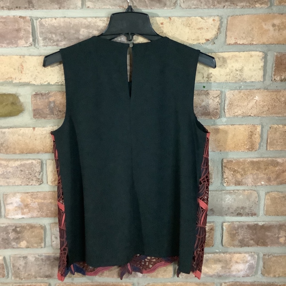 BANANA REPUBLIC Sleeveless Crocheted Lace Cutout Tank Top 5 - Picture 9 of 9